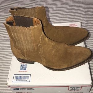 Used Frye Austin Chelsea boots